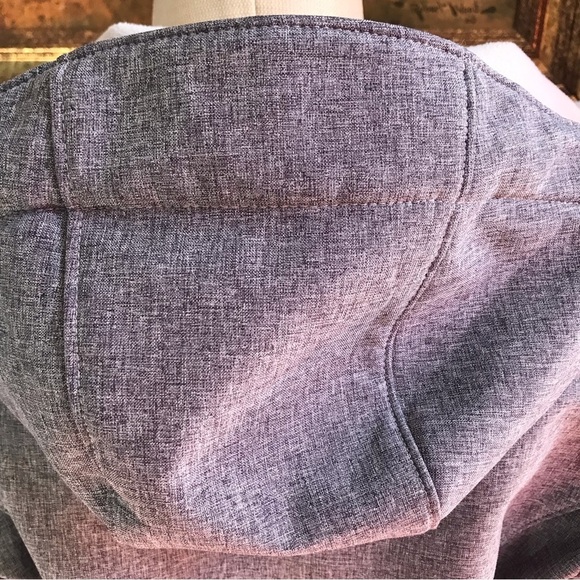 Kirkland signature, gray wind resistant, zip up, hooded jacket - Picture 7 of 9